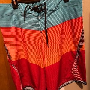 Billabong recycler men’s board shirts size 33